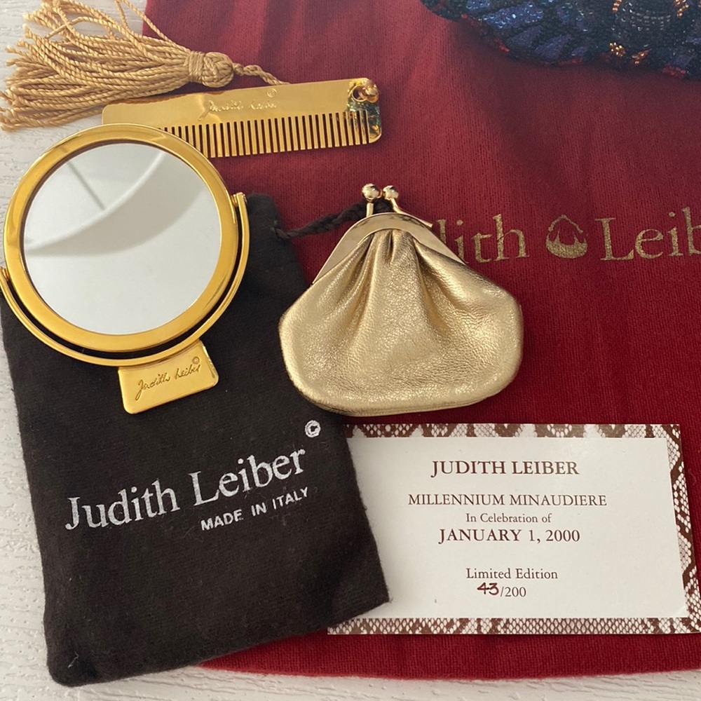 💯 Authentic Judith Leiber - Picture 6 of 10